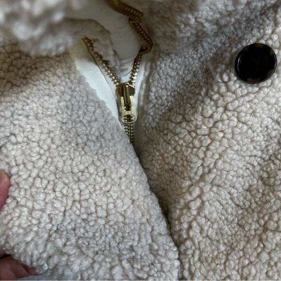 J. Crew women’s faux fur jacket size 24 cream - Picture 3 of 10